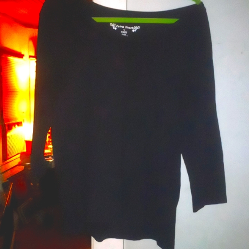 Black 3/4 sleeve tunic shirt size 1x by extra touch